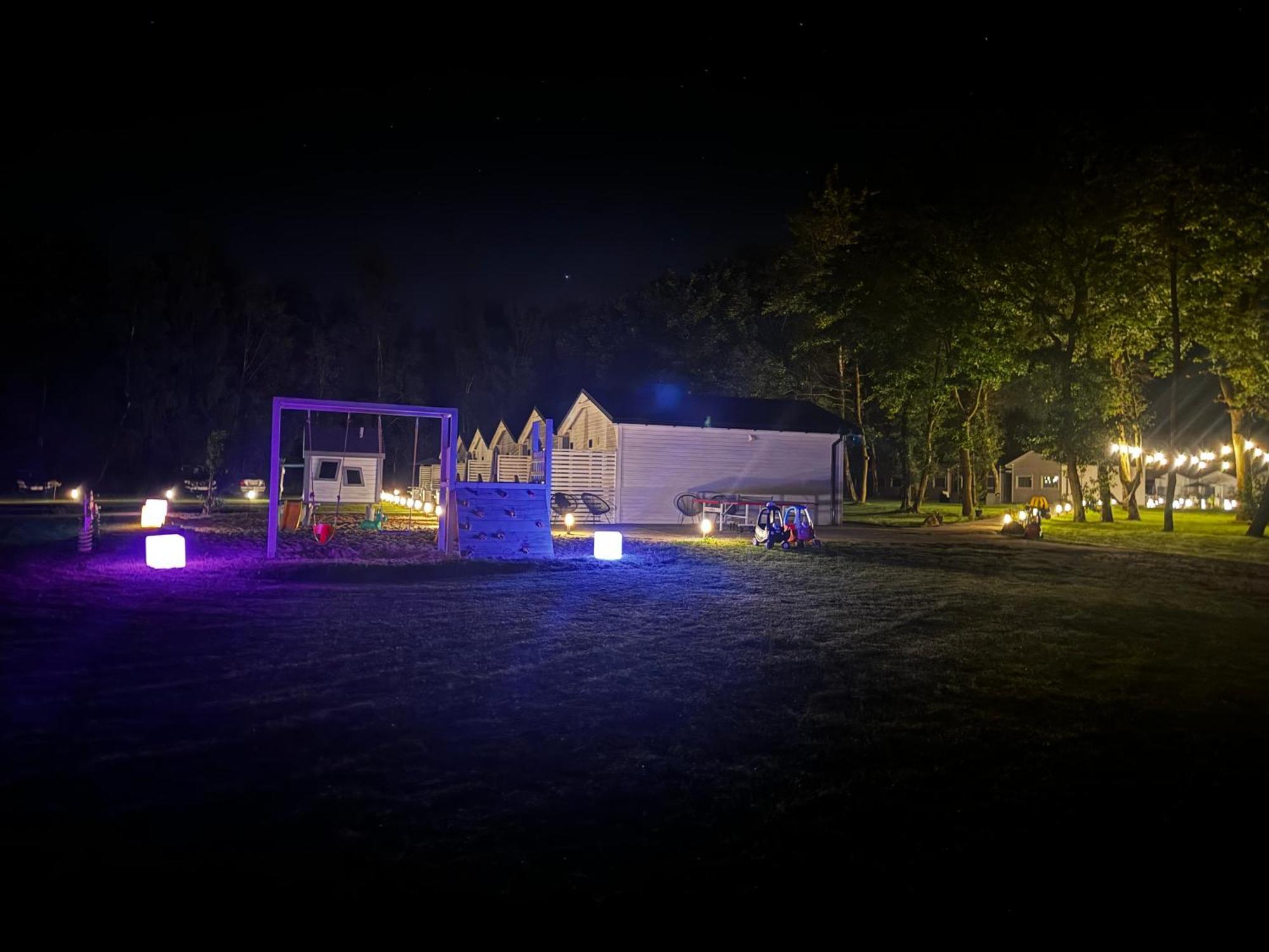 Lumi Resort Domki Letniskowe Z Podgrzewanym Basenem Rewal Exterior foto